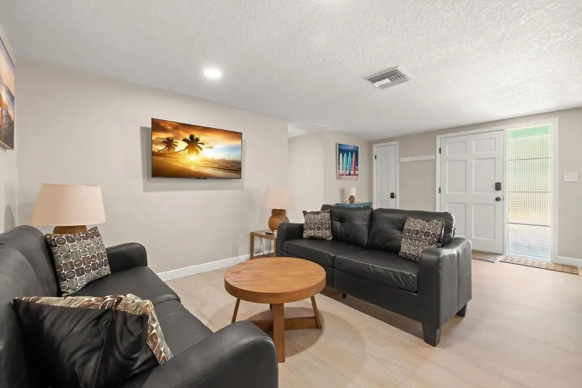 3 Miles To Honeymoon Island Firepit & Pool Villa Palm Harbor United States
